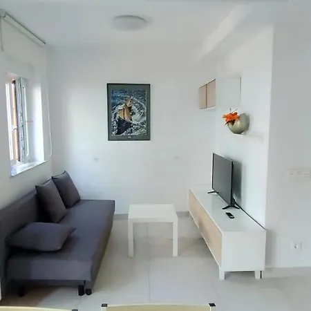 Apartment Casa Carmen 1 *